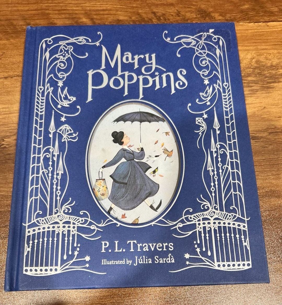 Houghton Mifflin Harcourt Mary Poppins Illustrated Gift Edition Hardcover Book 1