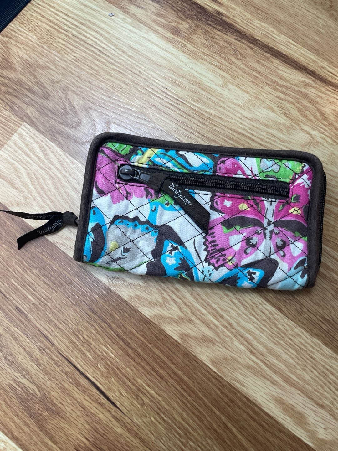 Thirty-One Quilted Butterfly Print Zip Around Wallet 2