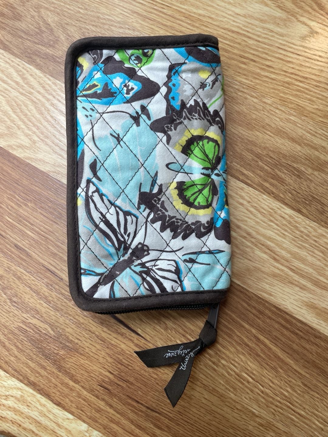 Thirty-One Quilted Butterfly Print Zip Around Wallet 4