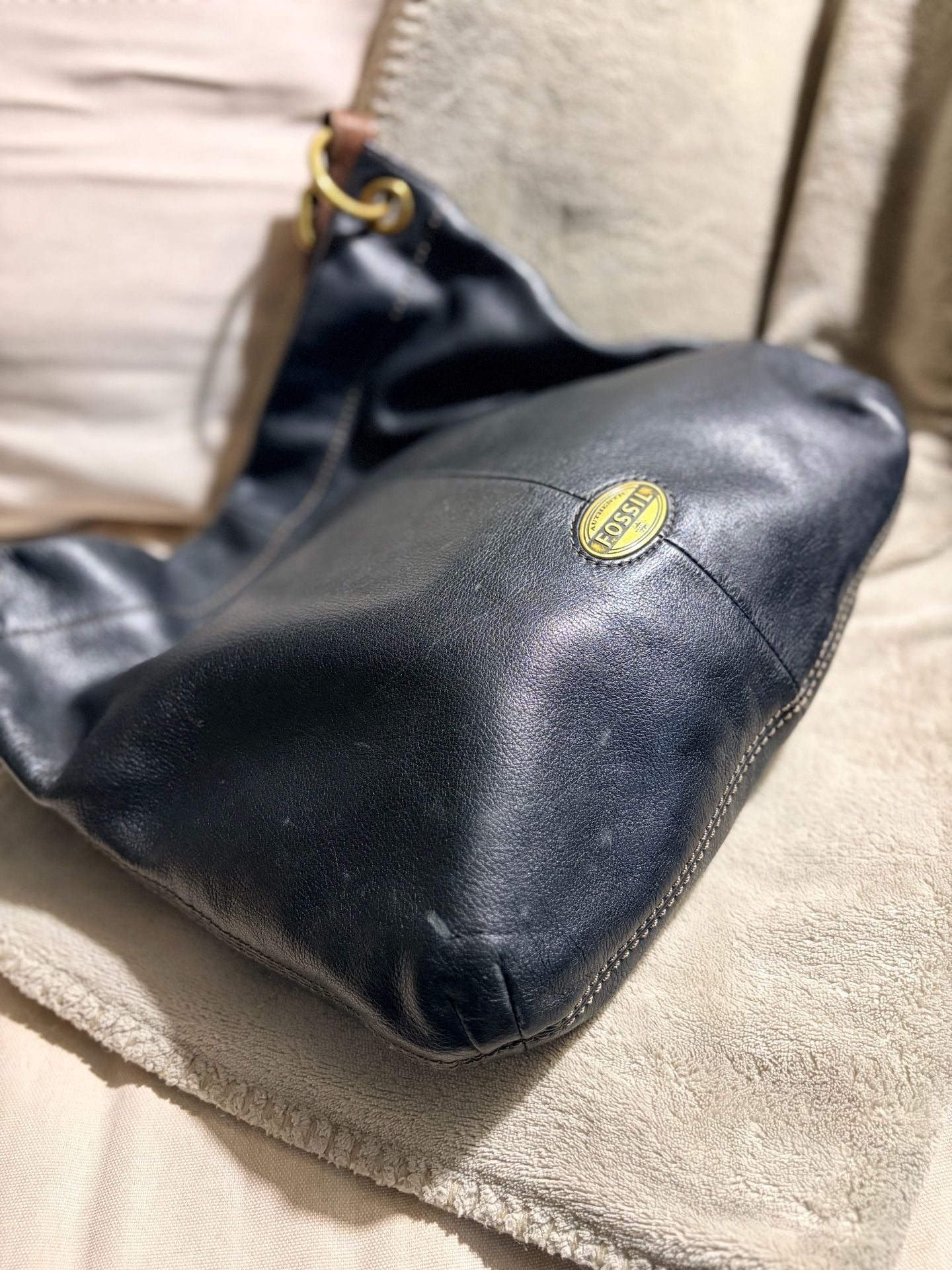 Fossil Explorer Black Leather Hobo Shoulder Bag Brass Hardware 6