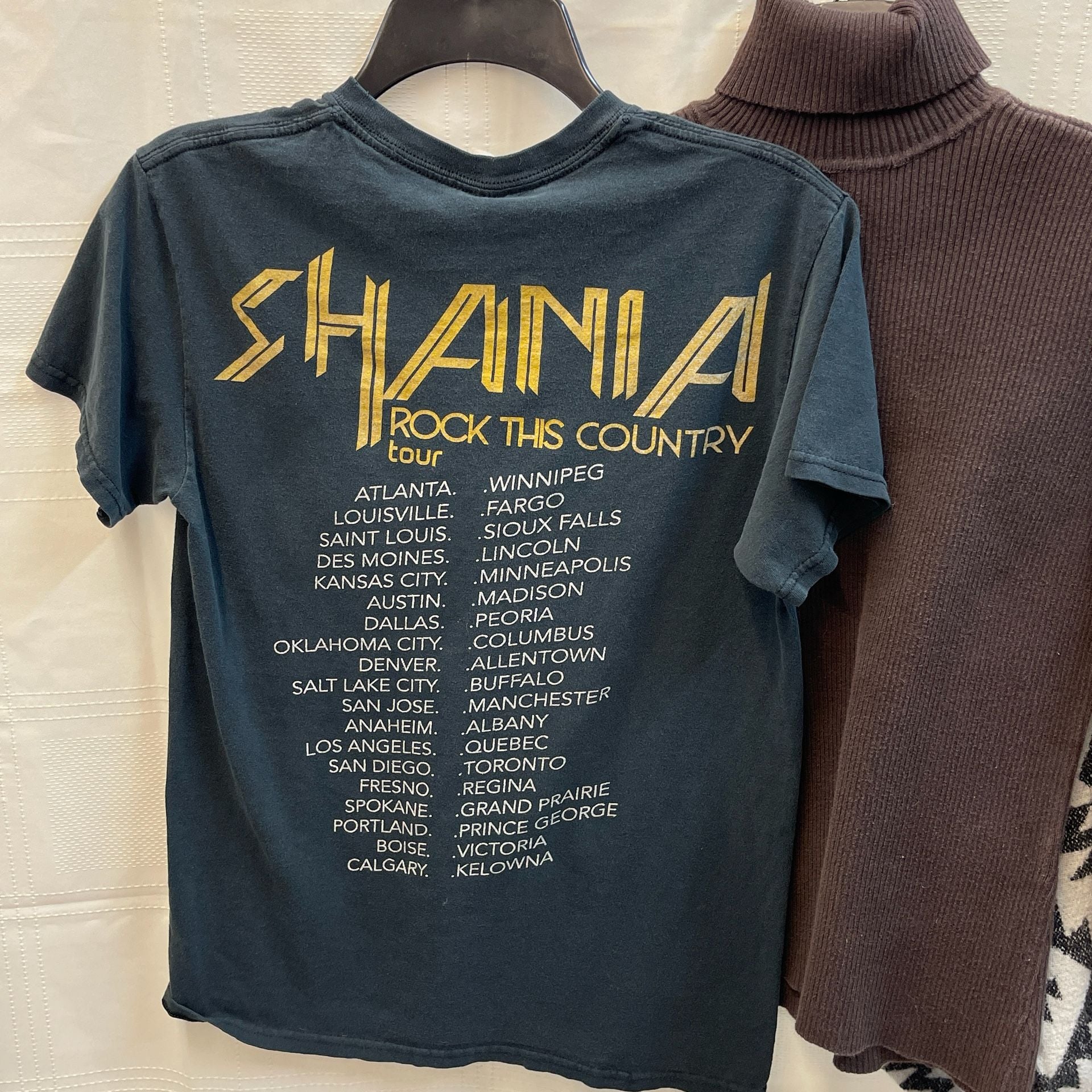 Small 4-6 Shania Twain Rock This Country Western Shacket Aztec Tour T-Shirt Band y2k 5