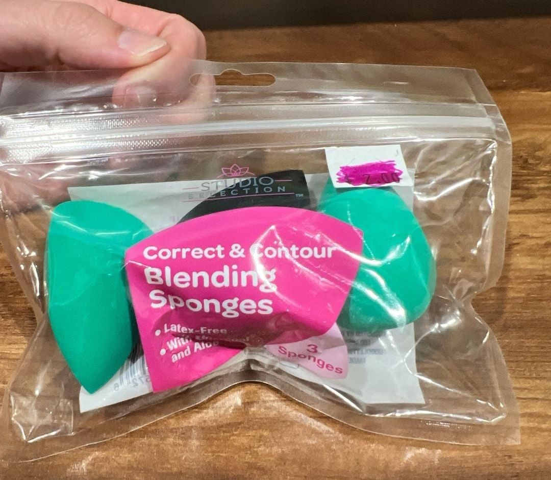 Studio Selection Correct & Contour Blending Sponges 3 Count Green 1