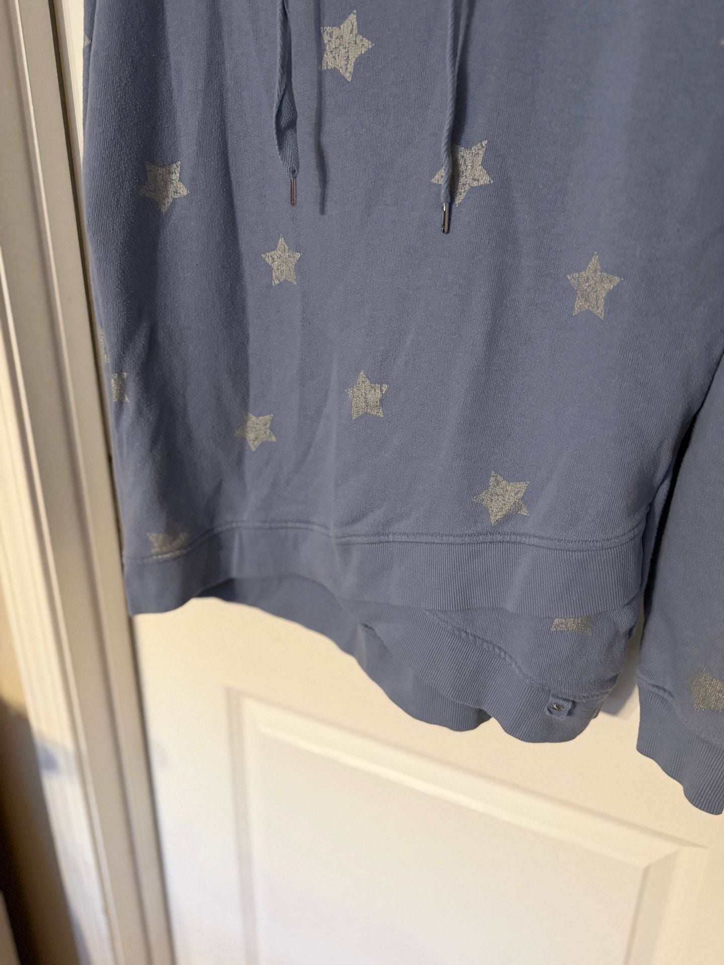 Seven7 Hoodie women’s Size M Blue Silver Stars Pullover 3