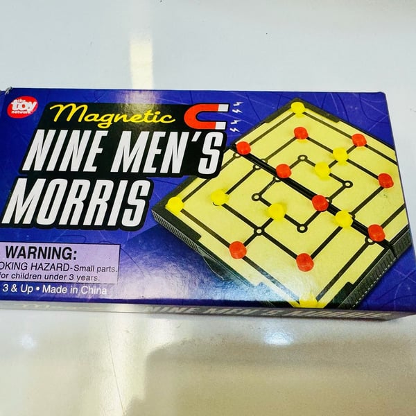 Toy Network Magnetic Nine Men's Morris Travel Game NWT