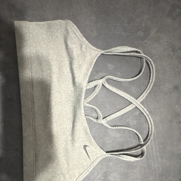 Nike Indy Sports Bra Size Small Gray Marl Strappy Racerback