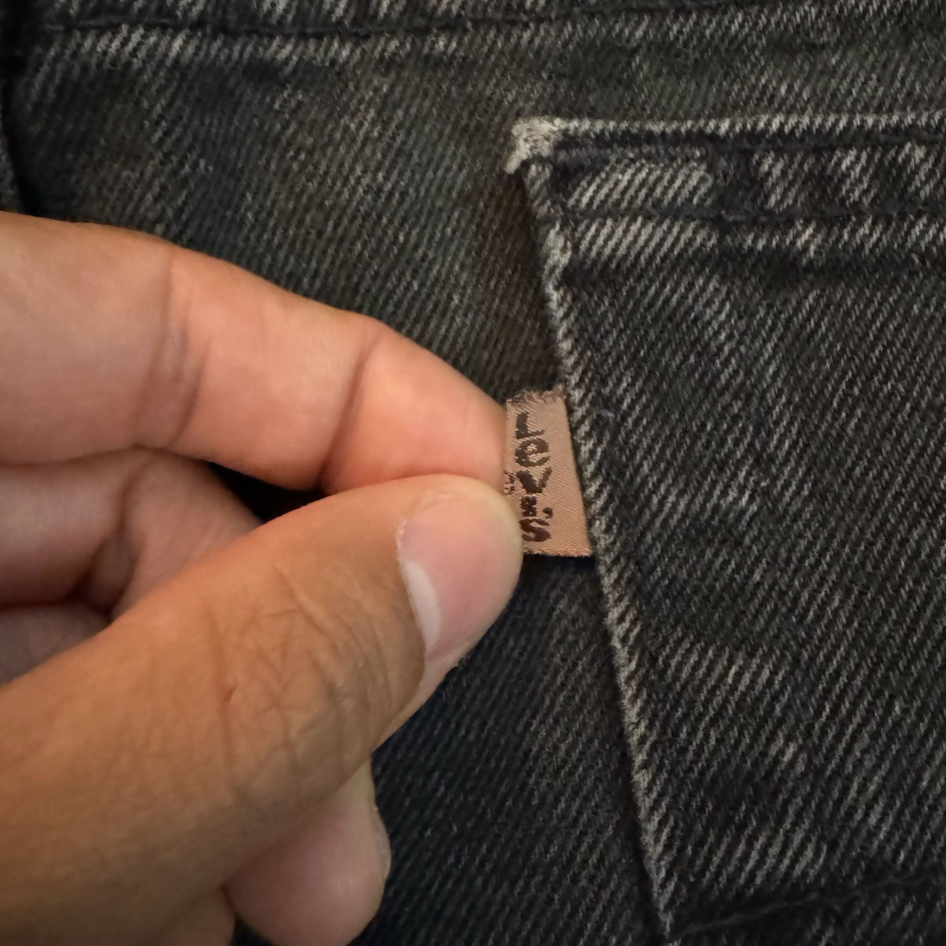 VTG Levi's 545 Loose Fit Jeans Size W46 L30 Black Denim USA Brown Tab 9