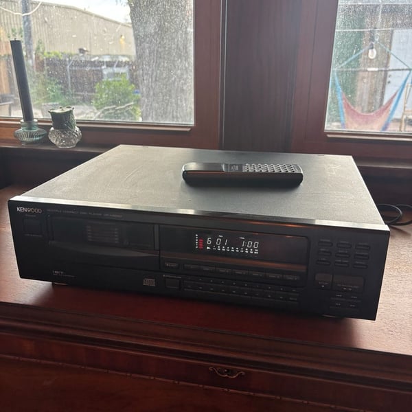 Vintage Kenwood DP-M5550 Multiple Compact Disc Player With Remote 6-CD