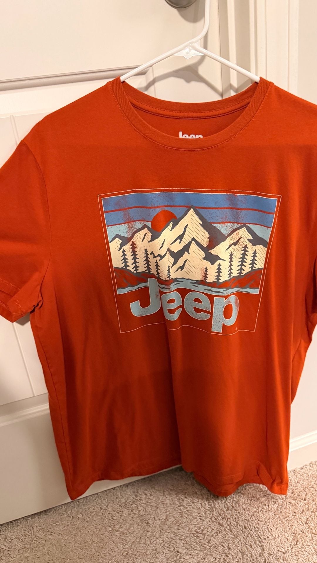 Jeep Mountain Graphic T-Shirt Size XL Orange Cotton Blend Outdoors 4