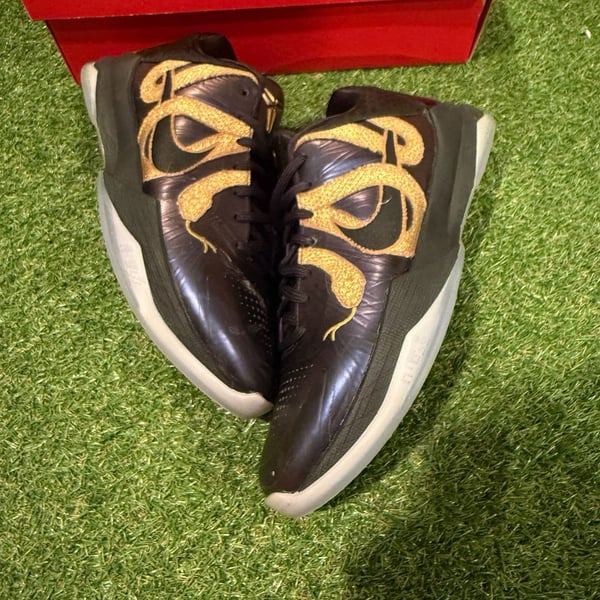 Nike Kobe 5 Protro Year Of The Mamba Eggplant Black Gold Shoes Size 8