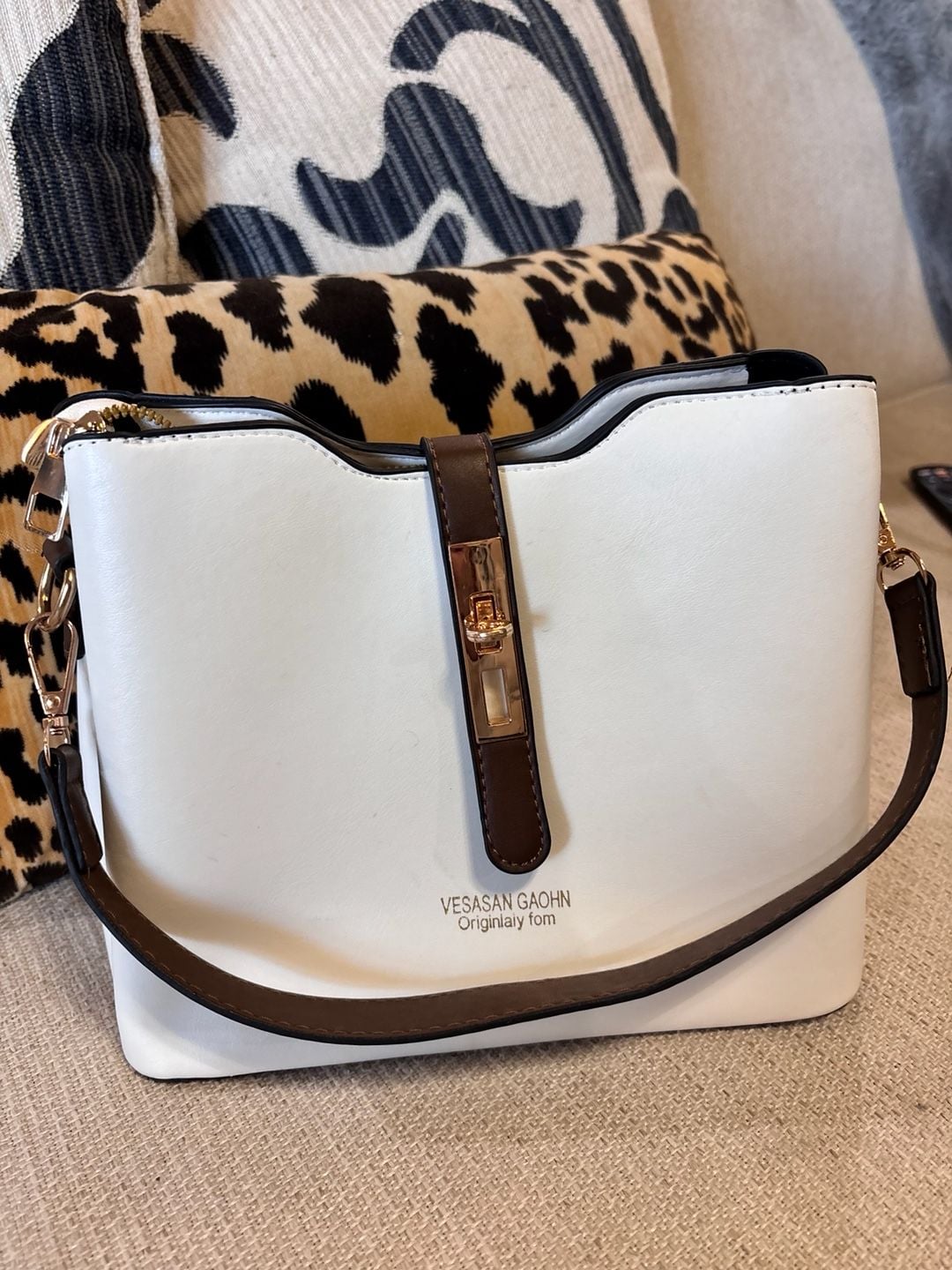 Vesasan Gaohn White shoulder PU Leather Handbag 2
