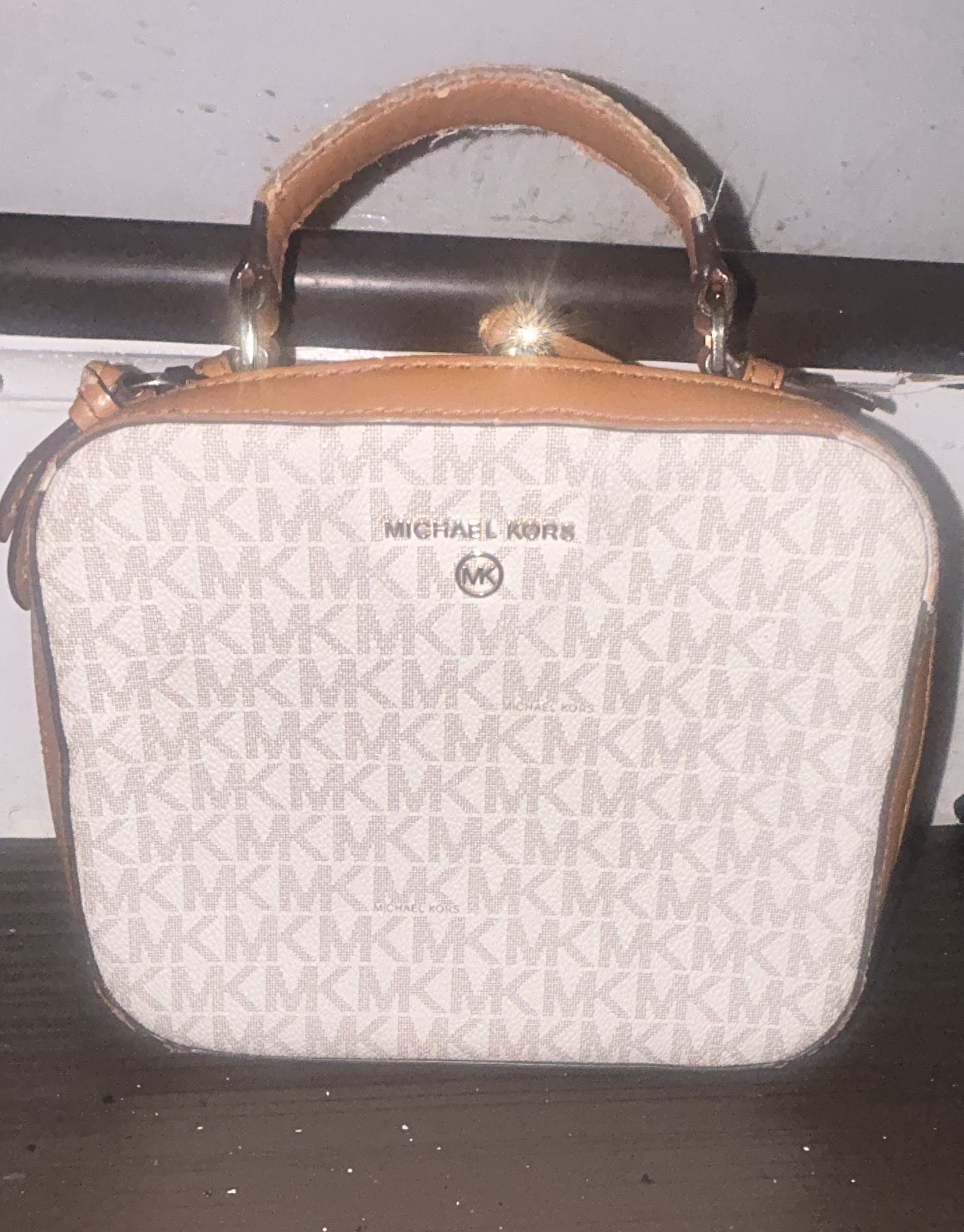 Michael Kors Jet Set Crossbody Bag Vanilla Logo 2
