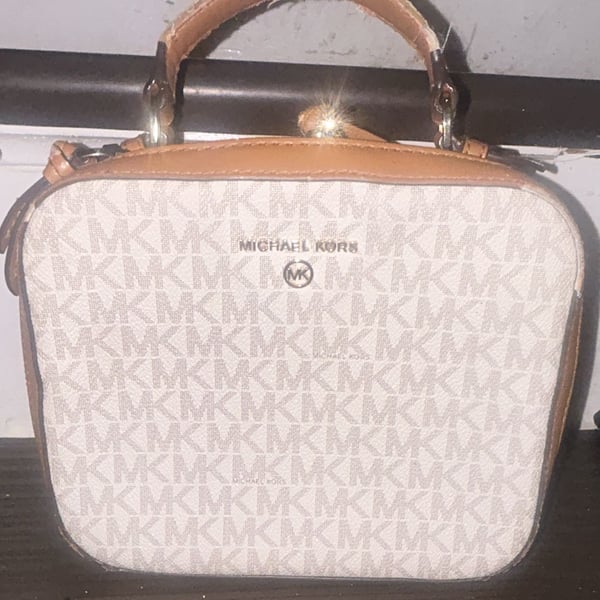 Michael Kors Jet Set Crossbody Bag Vanilla Logo