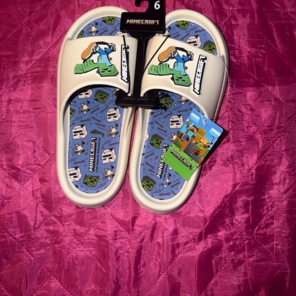 Minecraft Slide Sandals Size 6 White Creeper Kids Shoes