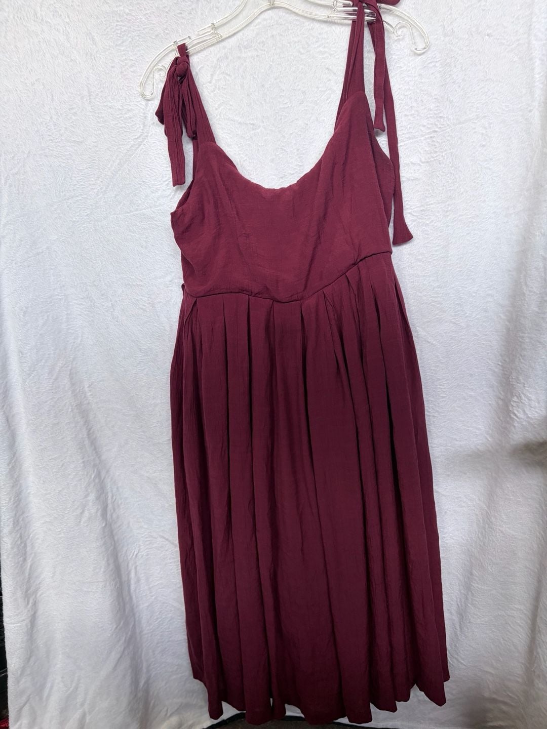 En Creme Heidi Jumpsuit Burgundy Tie Straps Pleated 2