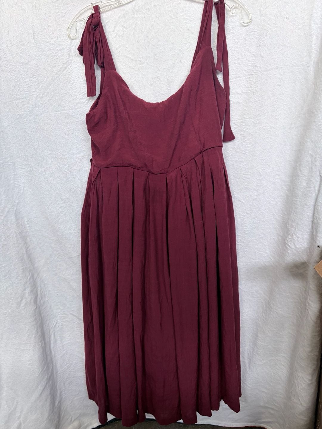 En Creme Heidi Jumpsuit Burgundy Tie Straps Pleated 3