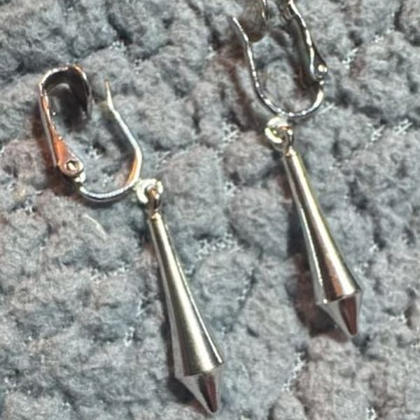 Sarah Coventry Silver Torpedo Clip-On Earrings Vintage