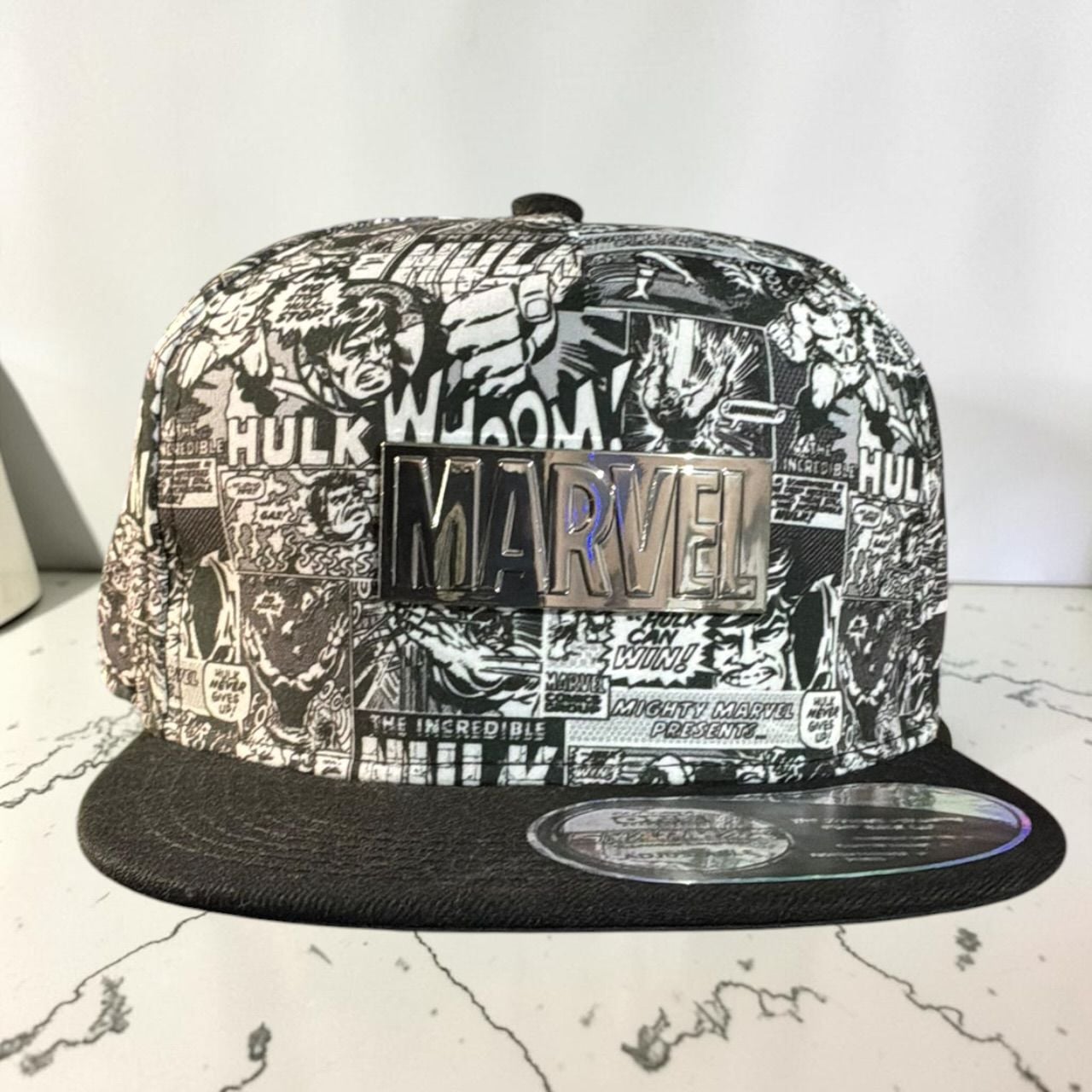 Marvel Concept One Snapback Hat White Black Comic Hulk Adjustable 8
