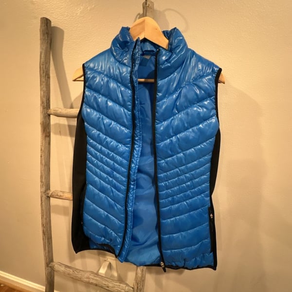 Xersion Puffer Vest Size M Blue Quilted Full Zip