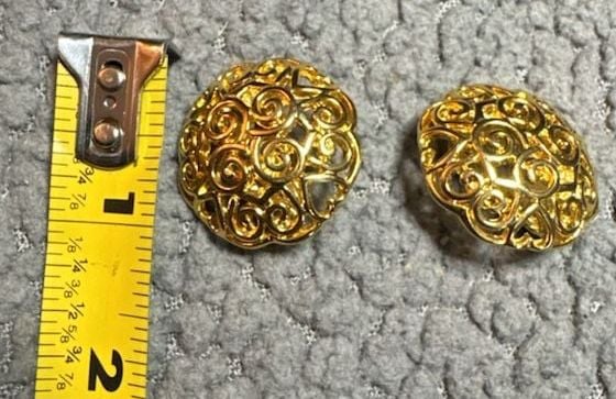 Trifari Gold Tone Filigree Swirl Clip On Earrings 5