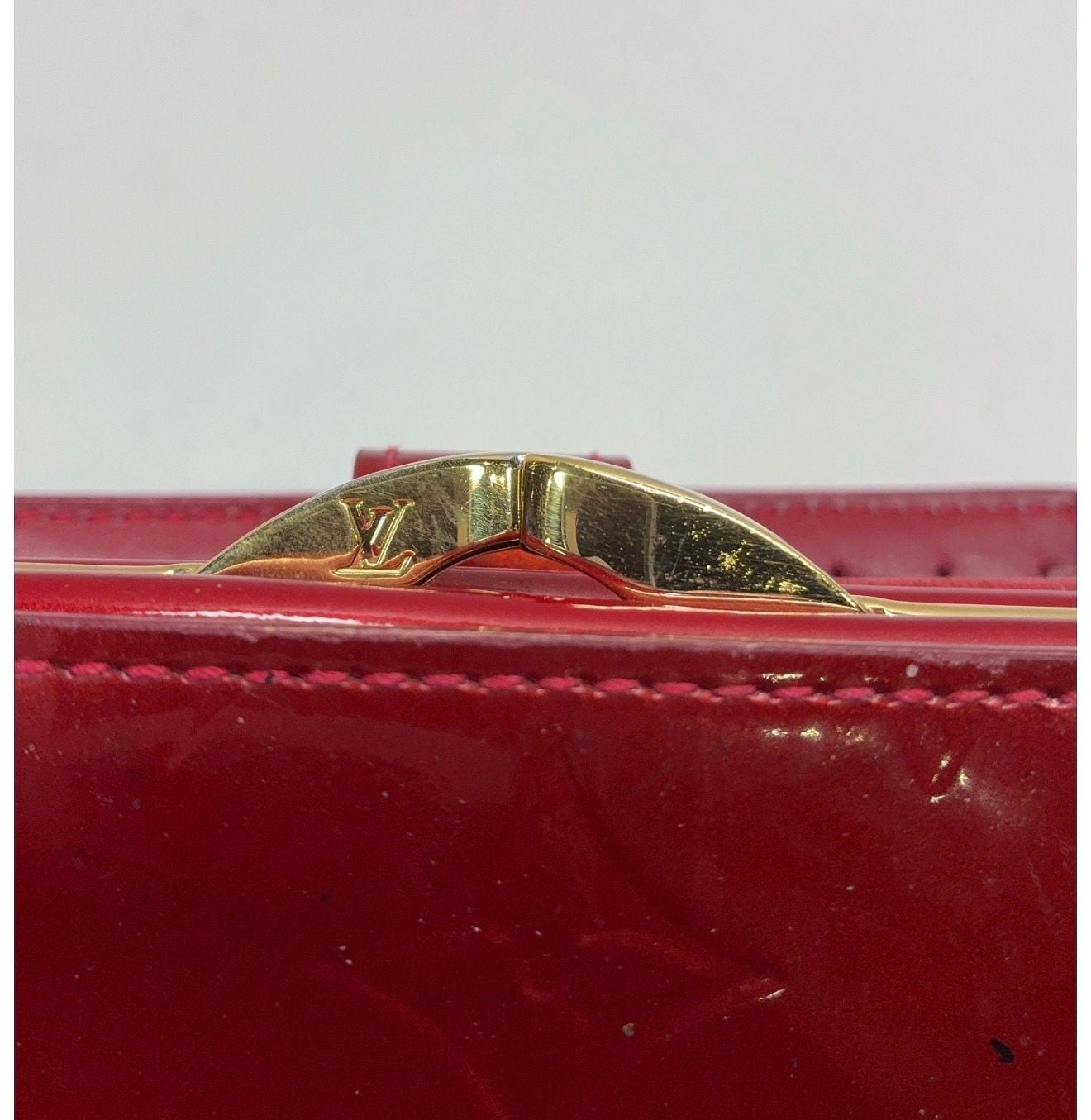 Louis Vuitton Monogram Vernis Viennois Kiss Lock Wallet Red Patent Leather 10
