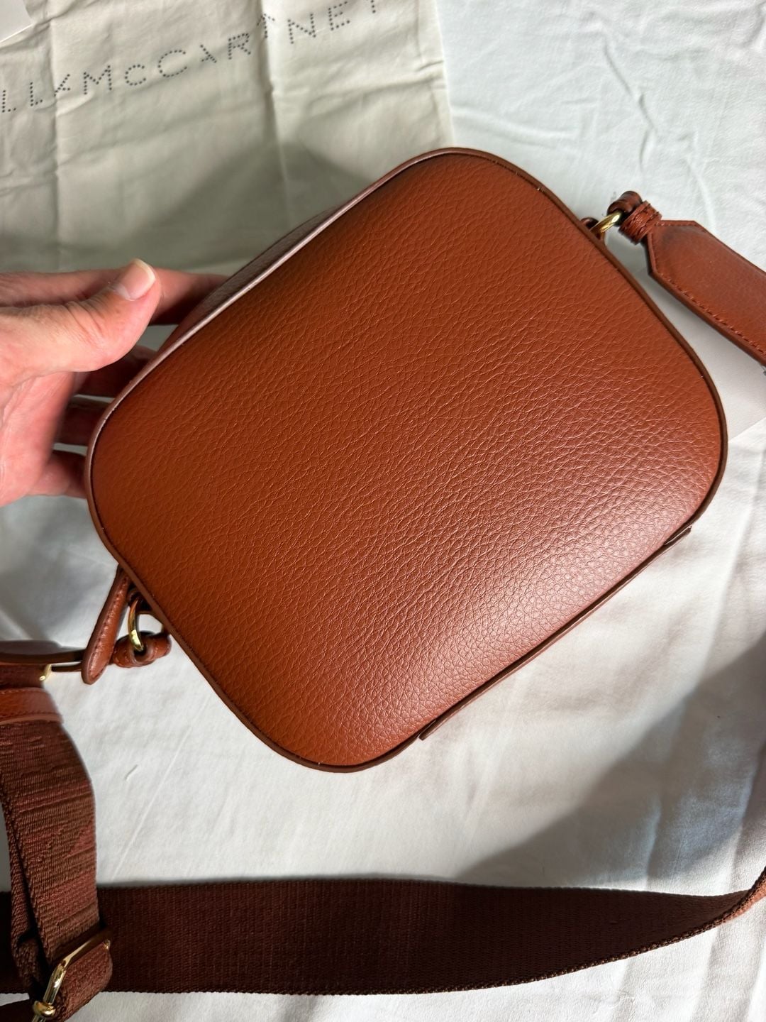 Stella McCartney $925 Logo Camera Crossbody Bag Auburn Brown 5