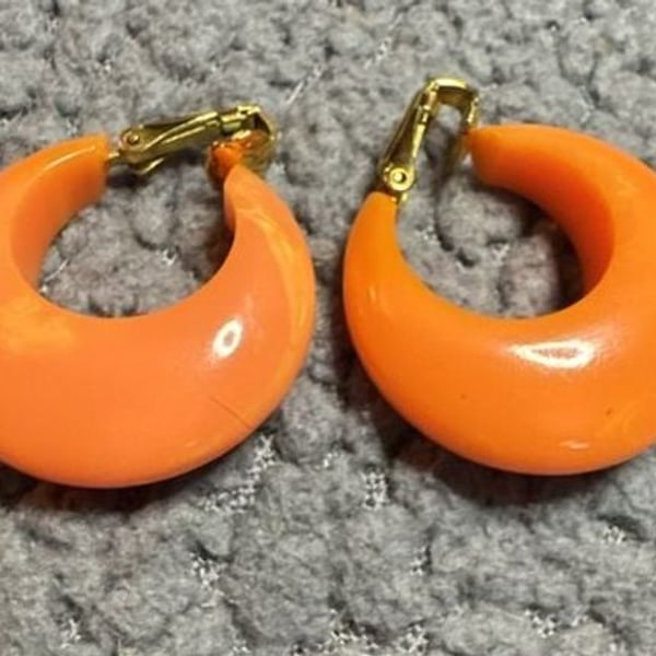 Vintage Orange Bakelite Chunky Hoop Clip On Earrings