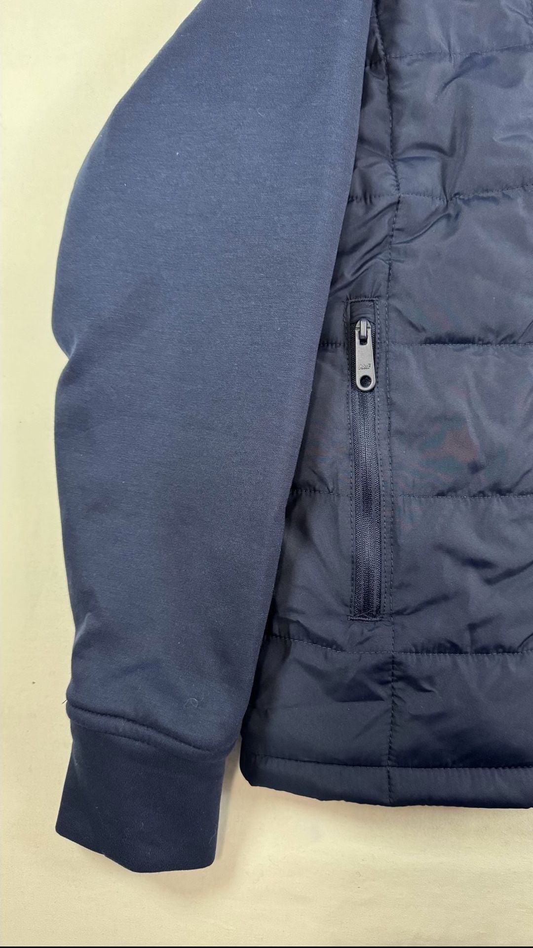 Product thumbnail 4