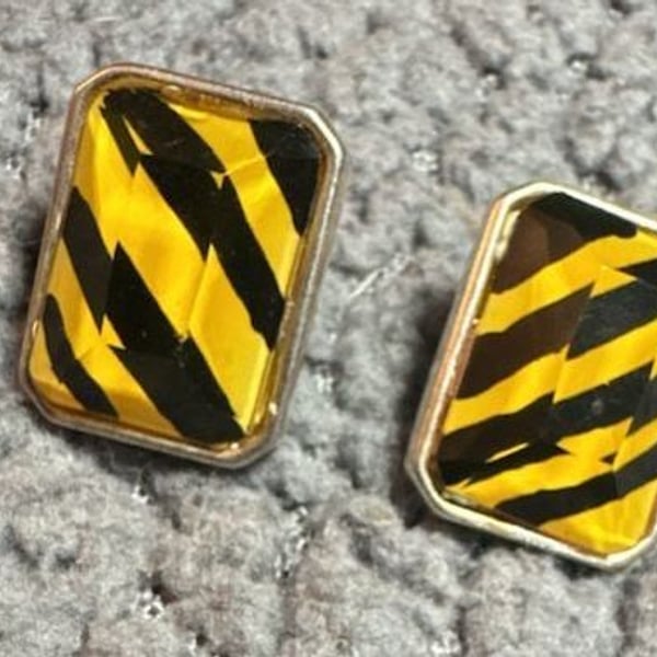 Unbranded Black Yellow Caution Stripe Stud Earrings