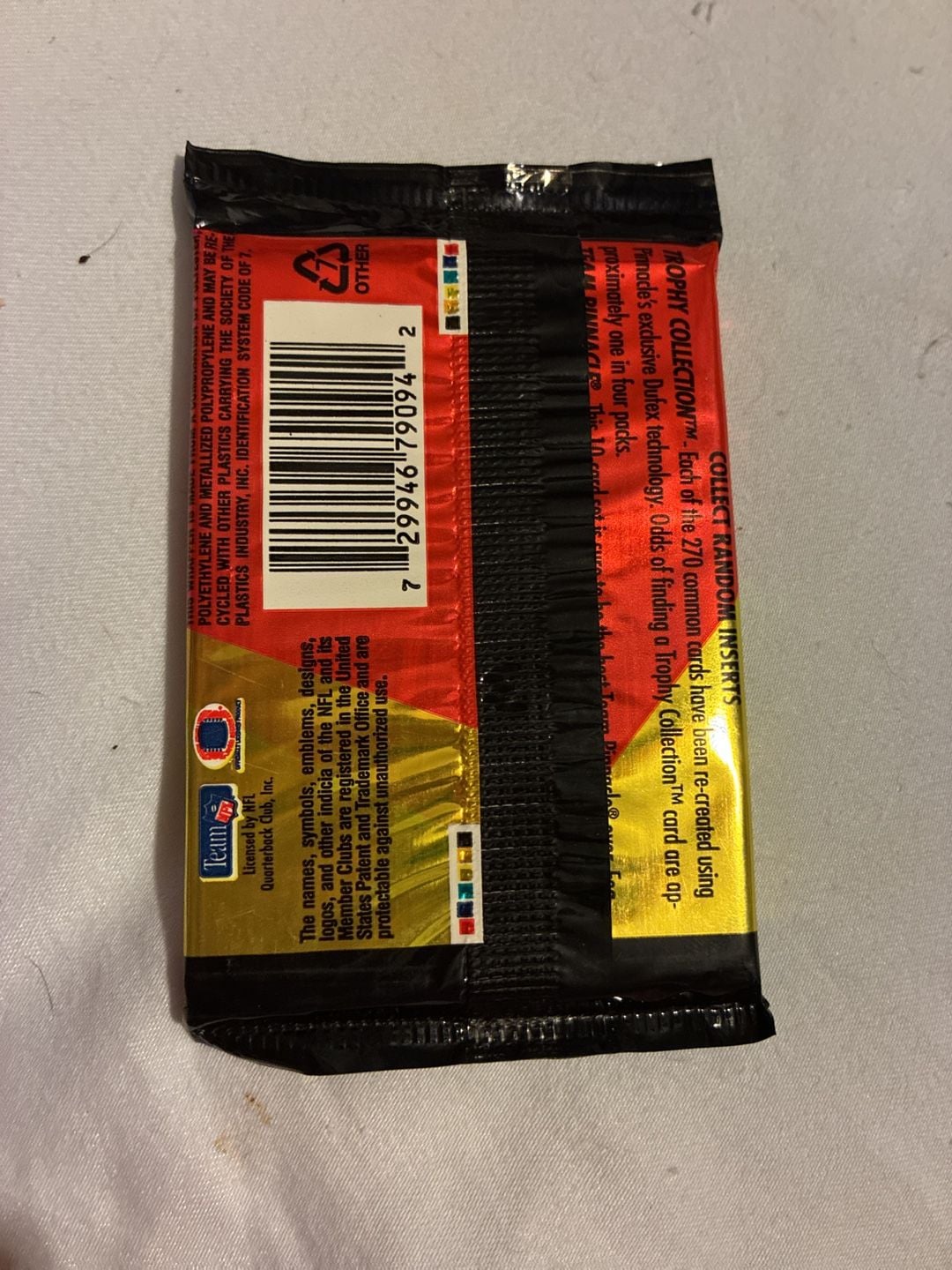 1994 Pinnacle Football Sealed Trading Card Pack 3