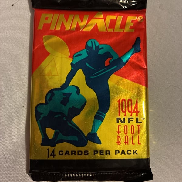 1994 Pinnacle Football Sealed Trading Card Pack