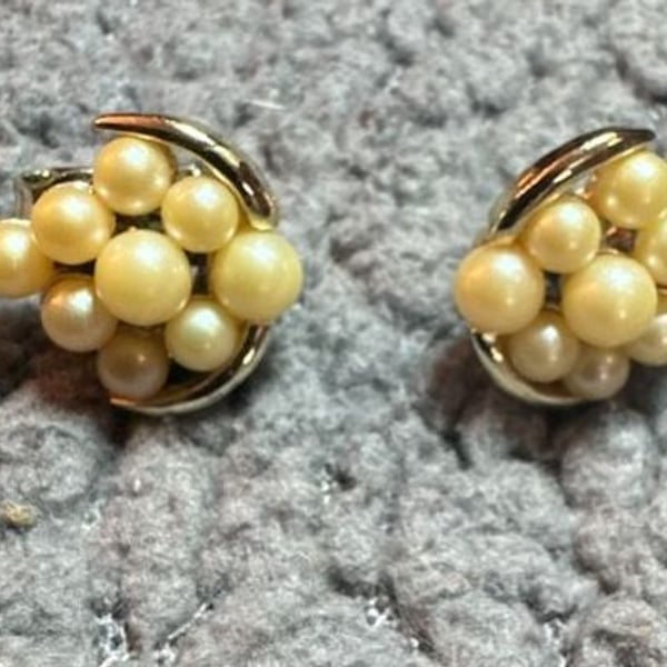 Vintage Faux Pearl Grape Cluster Gold Tone Clip Earrings