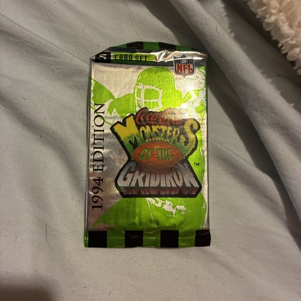 Coca-Cola 1994 Monsters of the Gridiron NFL Trading Card Foil Pack