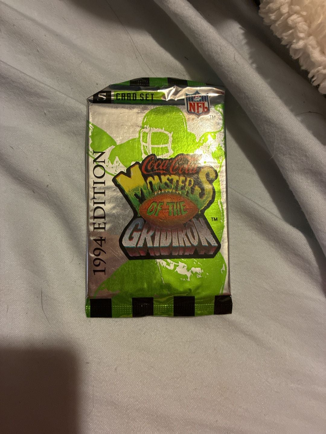 Coca-Cola 1994 Monsters of the Gridiron NFL Trading Card Foil Pack 2