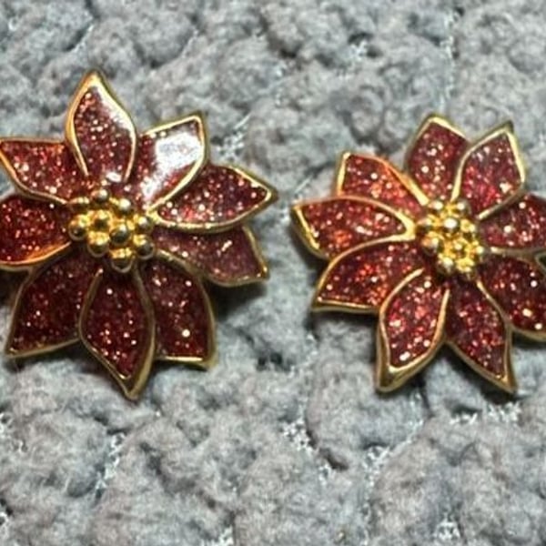 Avon Poinsettia Earrings Red Glitter Enamel Gold Tone