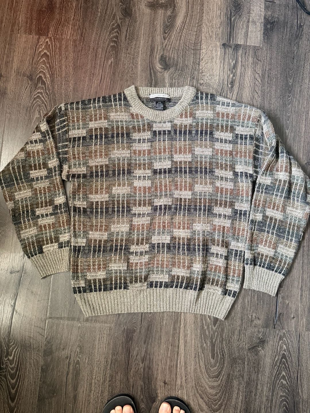 Geoffrey Beene Classics Sweater Size M Geometric Pattern 2