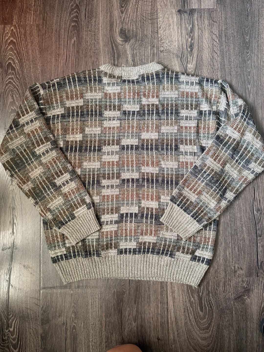 Geoffrey Beene Classics Sweater Size M Geometric Pattern 7