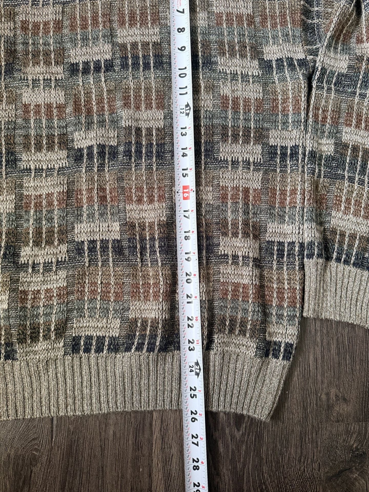 Geoffrey Beene Classics Sweater Size M Geometric Pattern 4
