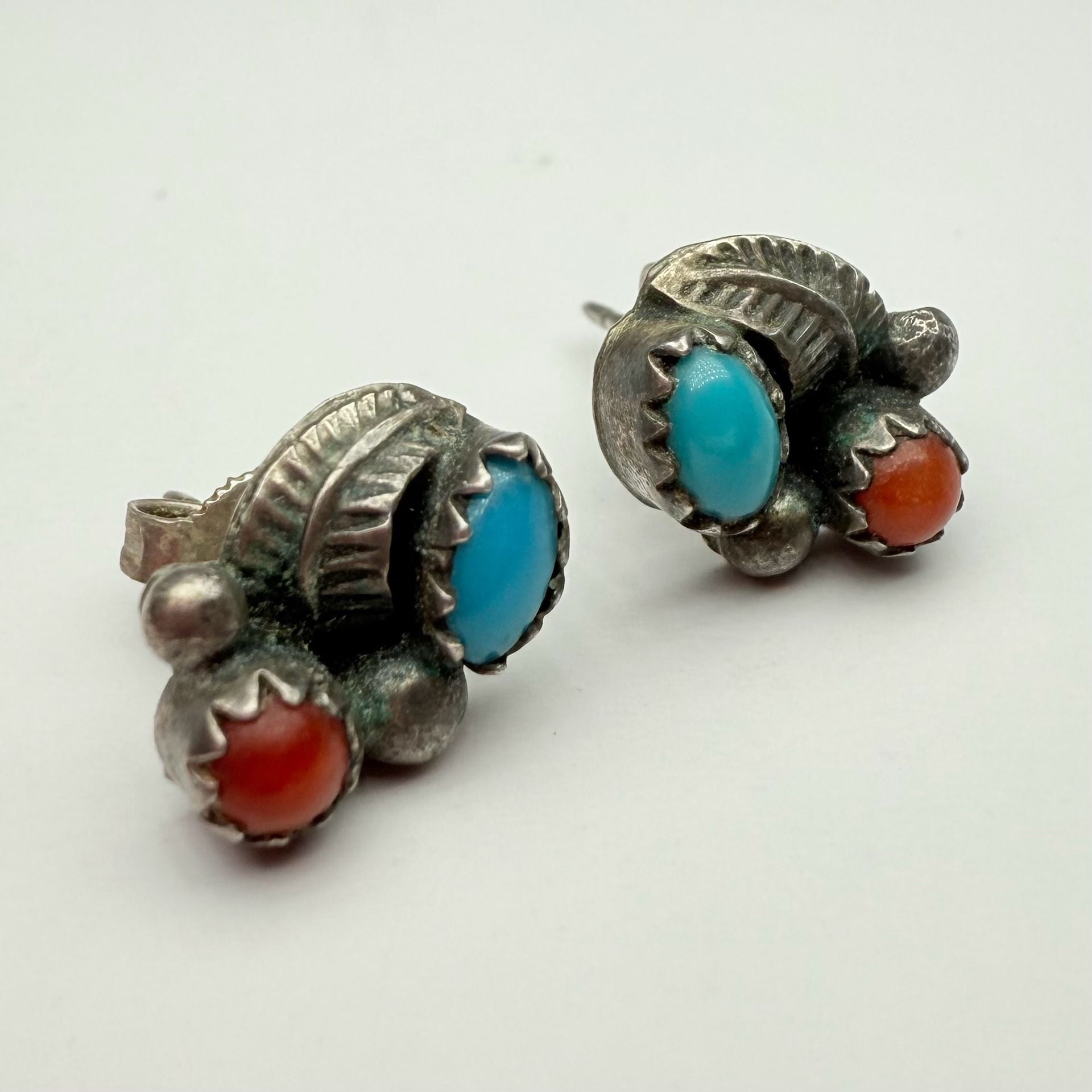 Navajo Sterling Silver Turquoise Coral Leaf Stud Earrings 3