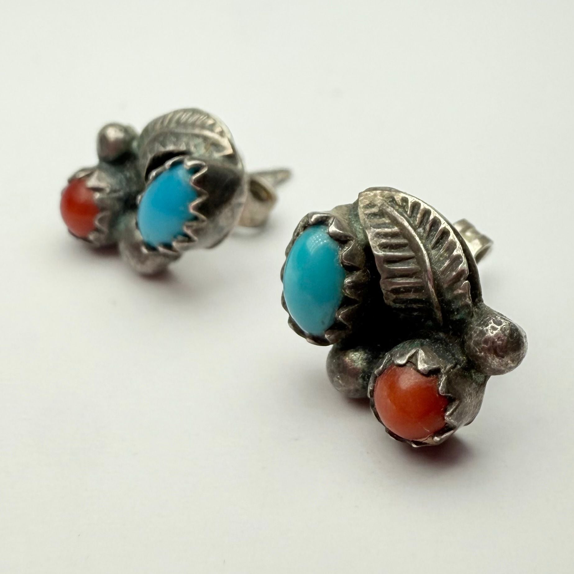 Navajo Sterling Silver Turquoise Coral Leaf Stud Earrings 6