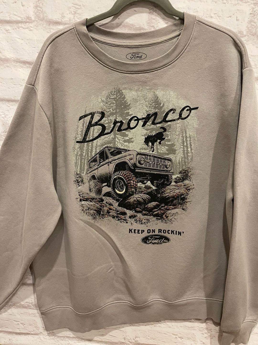 Ford Bronco Sweatshirt Size XL Gray Graphic Crewneck Fleece Pullover 2
