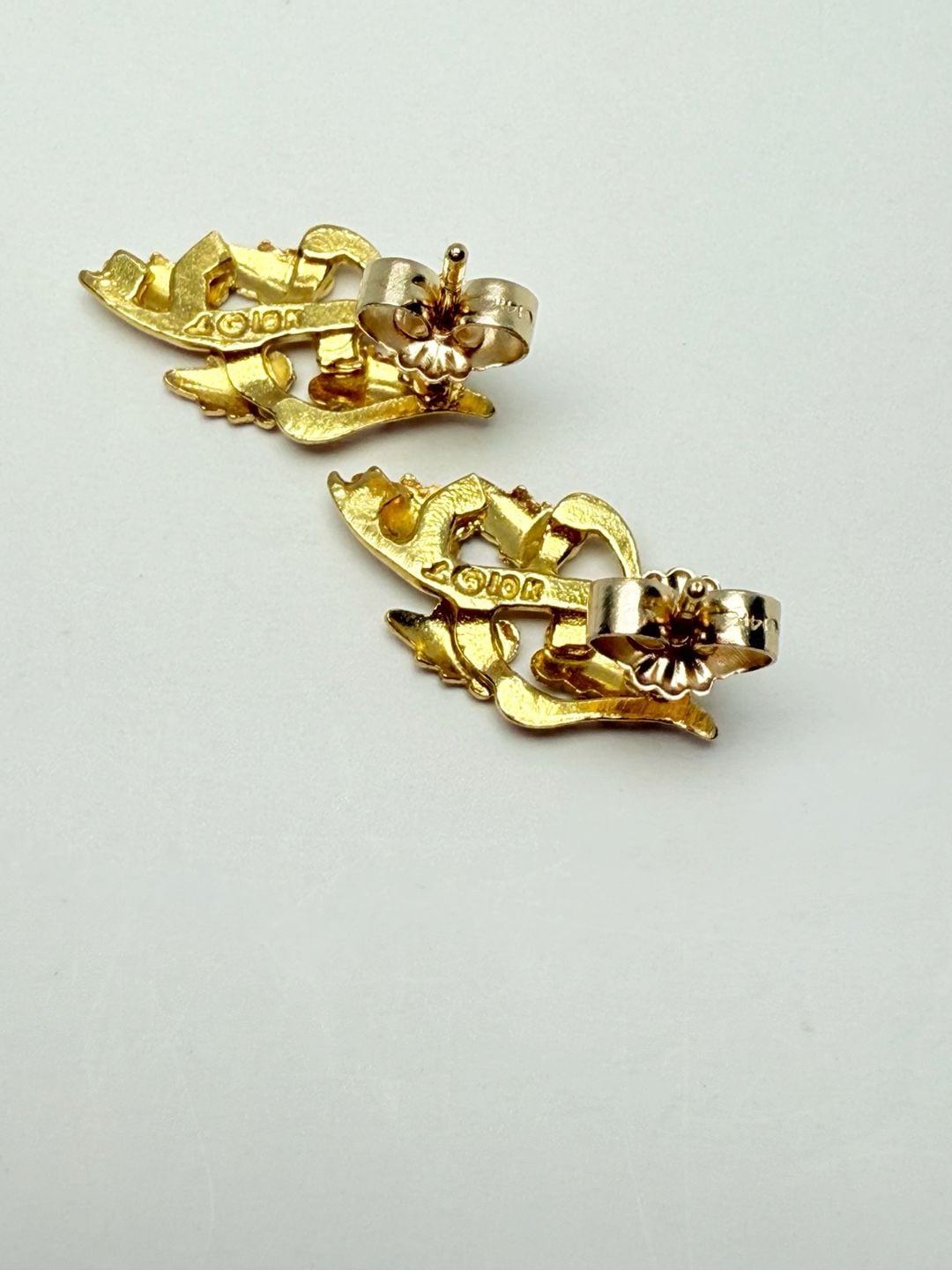 Black Hills Gold Pierced Earrings Landstroms 10k 4