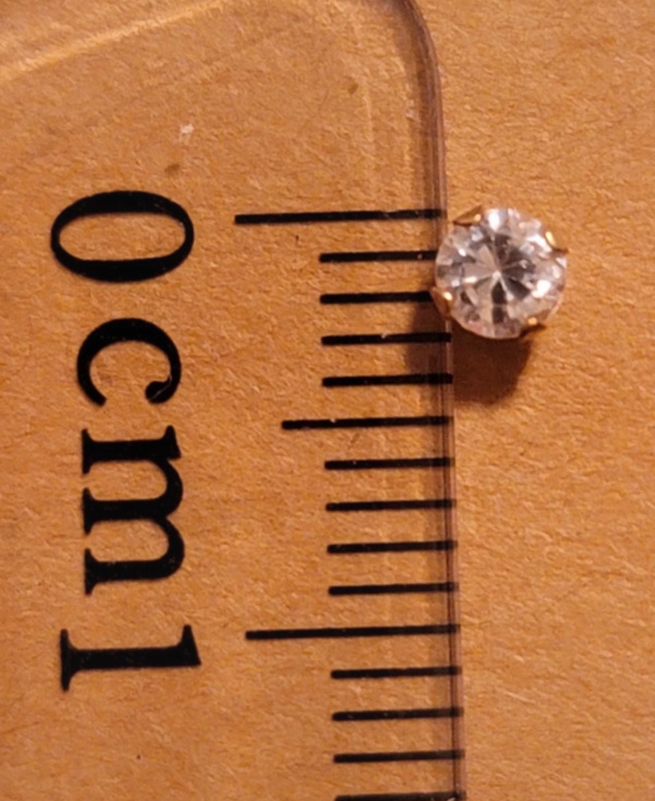 10K Yellow Gold Stud Earrings 4mm Round 6
