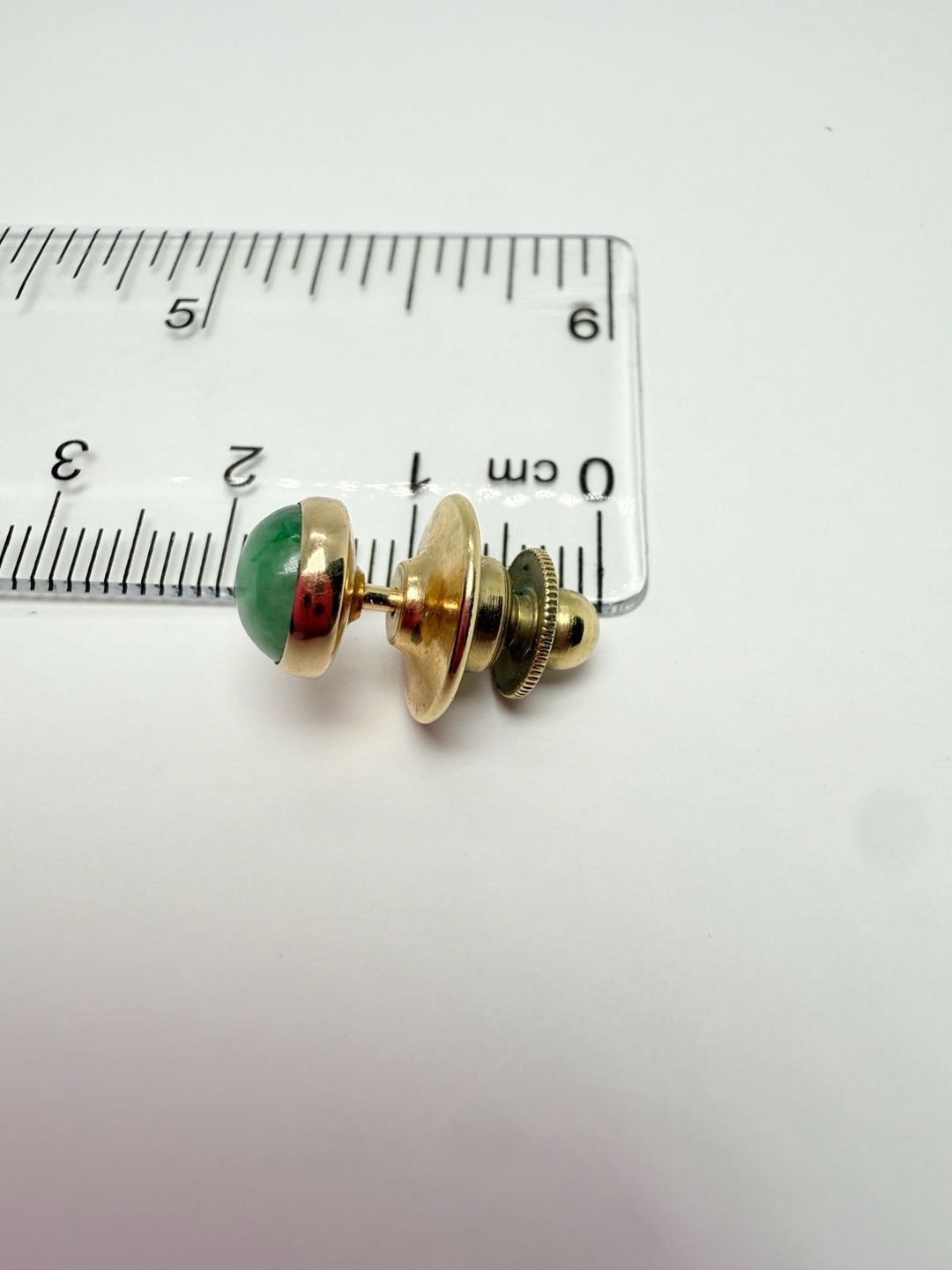 14K Yellow Gold Jade Tie Tack Pin Green Cabochon 8