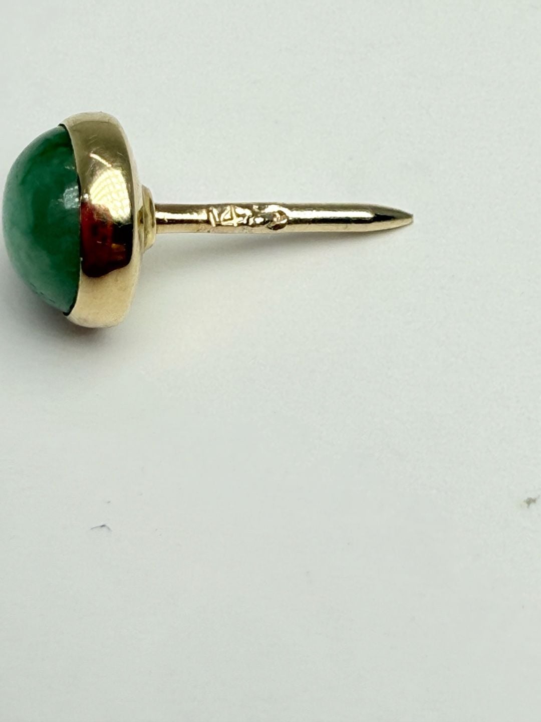 14K Yellow Gold Jade Tie Tack Pin Green Cabochon 9