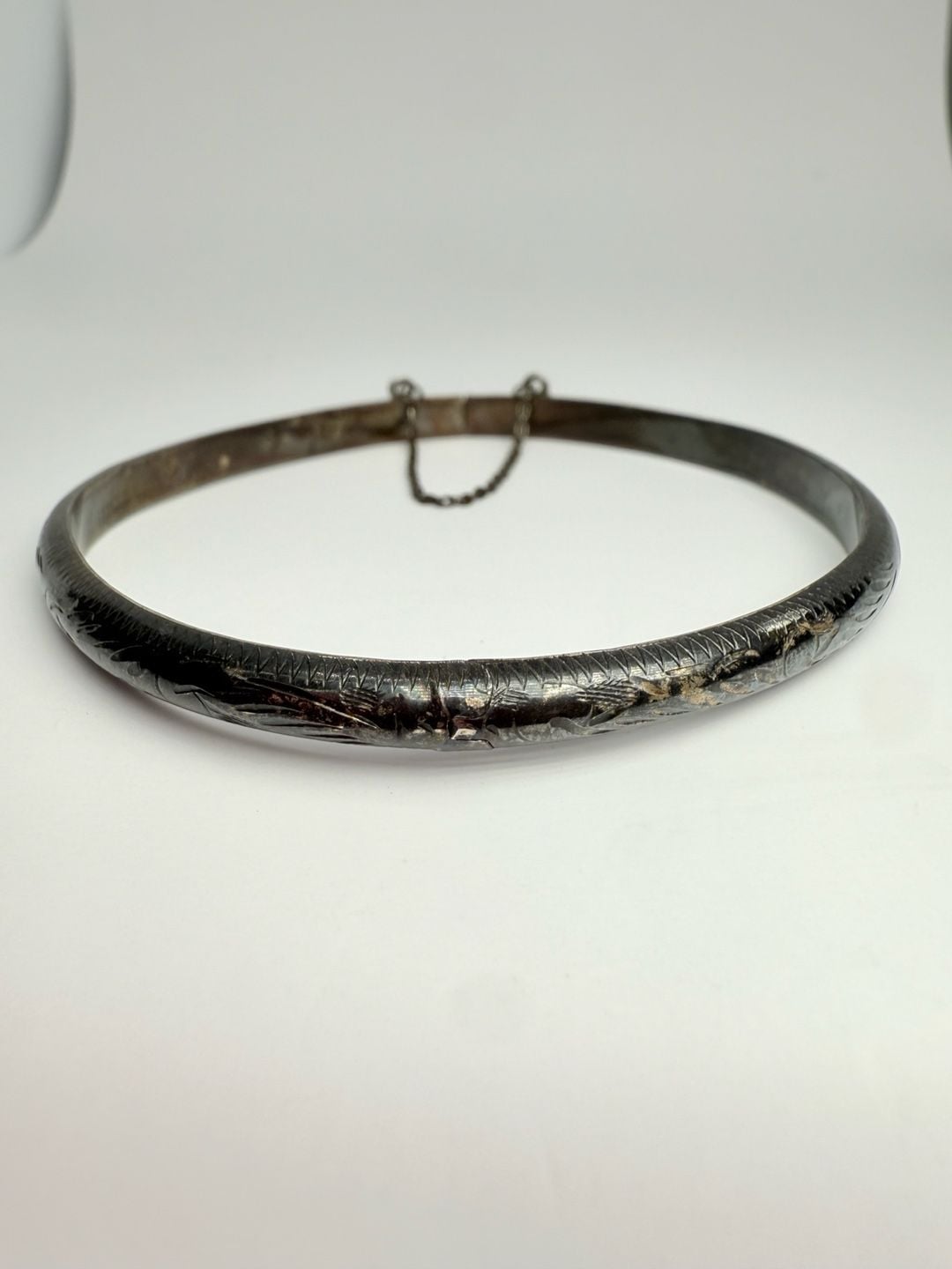 Vintage Sterling Silver 925 Etched flower Hinged Bangle Bracelet w Safety Chain 2