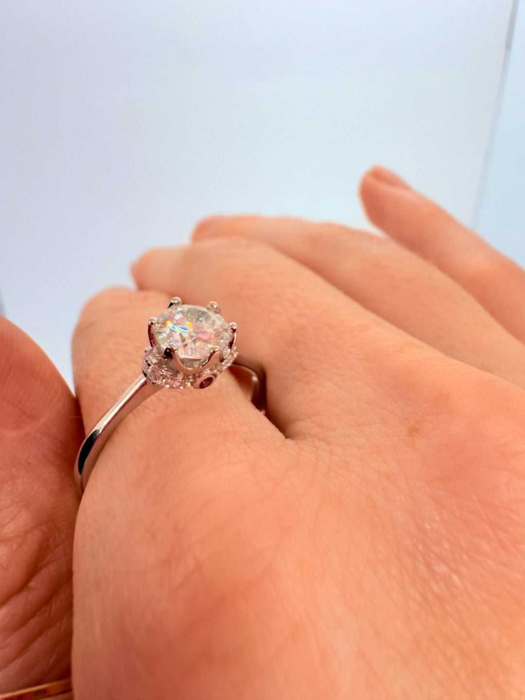 S925 Silver Round Cut Solitaire Engagement Ring with Pink Accents 10