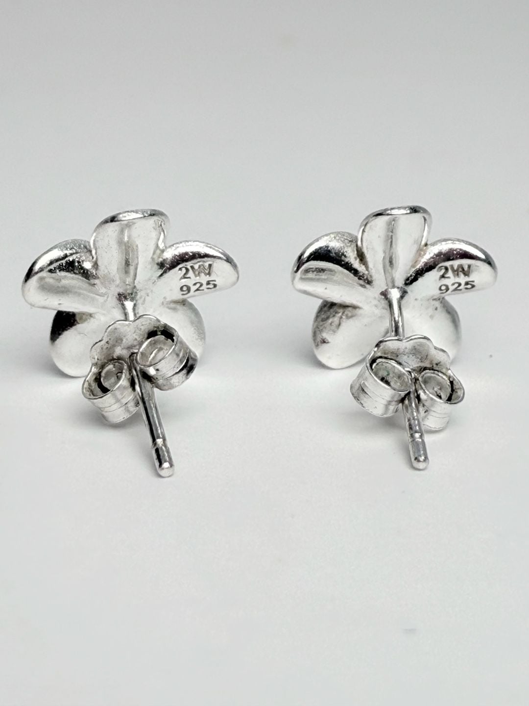 2W 925 Sterling Silver Plumeria Flower CZ Stud Earrings 4