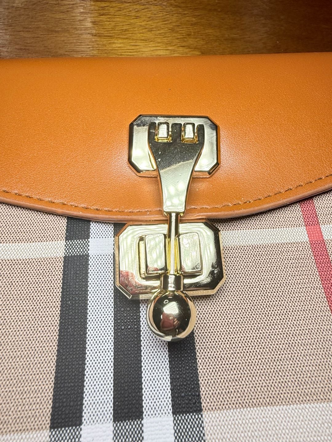 Loulu Berry Collection Crossbody Purse Handbag With Shoulder Strap 12