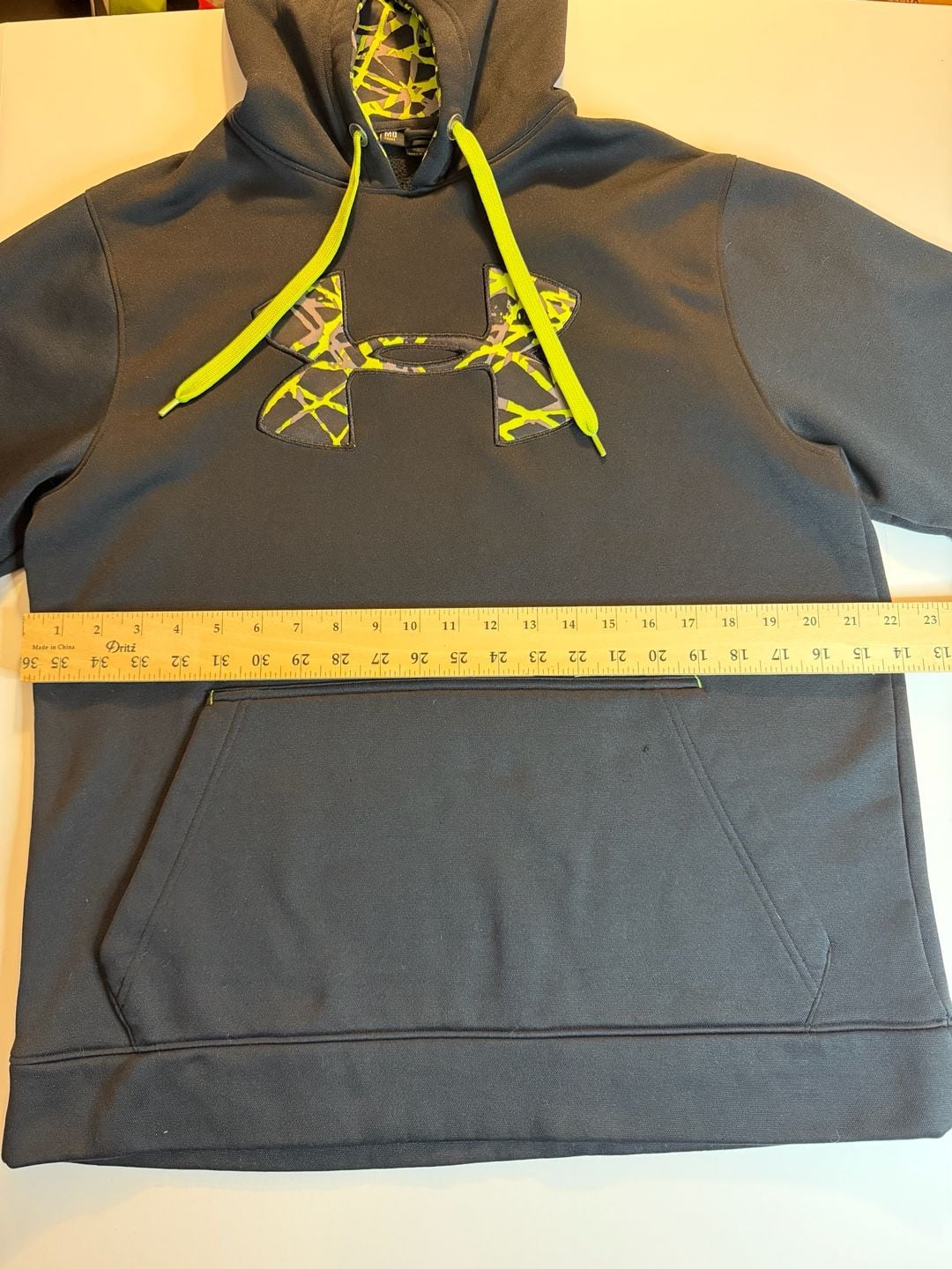 Under Armour Hoodie Size MD Black Camo Logo Pullover Fleece 6