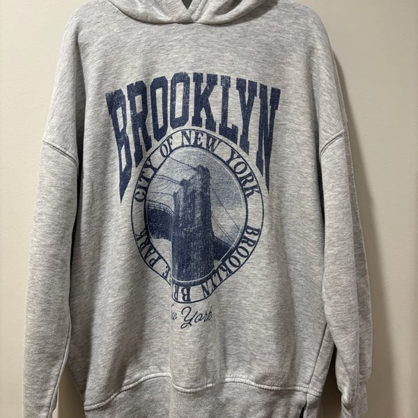 Art Class Girls L 10/12 Brooklyn NYC Graphic Gray Pullover Hoodie